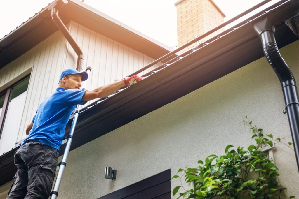 Gutter-cleaning-cost