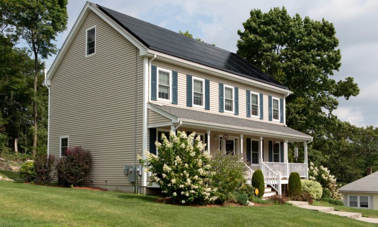home solar panel cleaning
