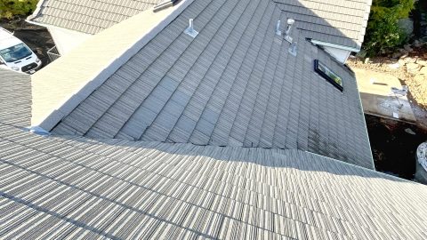 Roof-Cleaning-Service